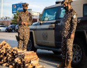 القوات الخاصة للأمن البيئي تضبط مواطنًا مخالفًا لنظام البيئة لنقله حطبًا محليًا في مدينة الرياض
