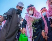 أمير القصيم يدشن مبادرة أرض السعودية الخضراء ومشاريع تنموية بعقلة الصقور (صور)
