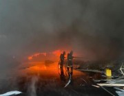 “مدني الرياض” يخمد حريقًا اندلع في مستودعين بحي المشاعل