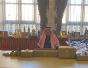 عقب عودته من رحلة علاجية.. أمير الرياض يباشر عمله ويستقبل منسوبي الإمارة