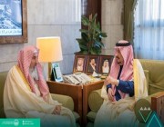 أمير الرياض يستقبل مفتي المملكة وعدد من المسؤولين بالمنطقة (صور)