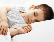 استشاري يقدم 10 نصائح للحصول على نوم أفضل للأطفال والمراهقين