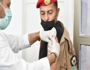 انطلاق حملة التطعيم بالجرعة التنشيطية ضد كورونا لمنسوبي إمارة جازان