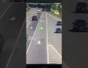 حـادث تصادم بين مدرّعة عسكرية وسيارة