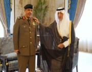 سمو أمير مكة المكرمة يستقبل مدير مكافحة المخدرات بالمنطقة