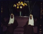 السفارة الأمريكية بالرياض تنشر صورة للملكين فيصل وخالد خلال زيارتهما لأمريكا قبل 79 عامًا