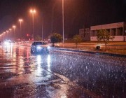 شاهد.. هطول أمطار غزيرة على منطقة الرياض مساء اليوم