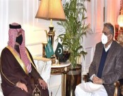 الأمير عبدالعزيز بن سعود يلتقي قائد الجيش الباكستاني
