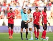 تقرير حكم مباراة الهلال والأهلي المصري ينقذ “كنو” و”بيريرا”