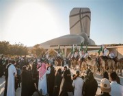 جانب من احتفالات نادي الإبل بـ “يوم التأسيس” من أمام مركز “إثراء” (صور وفيديو)
