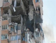 شاهد.. لحظة إصابة صاروخ روسي مبنى سكنياً في العاصمة الأوكرانية كييف