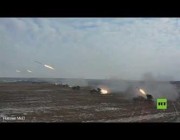 أطقم راجمات الصواريخ “غراد” تظهر مهاراتها القتالية