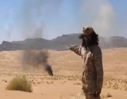 بالفيديو.. جندي يمني يتوعد ميليشيا الحوثي ويشكر المملكة لدعمها الشرعية بطريقته الخاصة