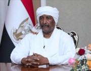 رئيس  مجلس  السيادة  السوداني يكشف عن موعد عودة الجيش لثكناته