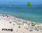 فيديو | سقوط طائرة أمريكية بشاطئ ميامي المكتظ بالمتنزهين
