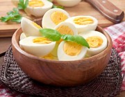 لمن تجاوز سن الـ40.. هذا ما يحدث لصحتك عند تناول البيض بشكل مستمر