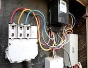 هل يحق للمؤجر فصل الكهرباء عن المستأجر بسبب التأخر في السداد؟ “إيجار” توضح