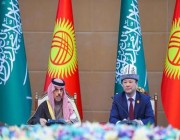 وزير الخارجية ونظيره القرغيزستاني يشددان على أهمية تعزيز العلاقات والتنسيق المشترك
