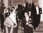 صور نادرة توثق زيارة الملك سعود للعراق ولقاءه الملك فيصل بن غازي