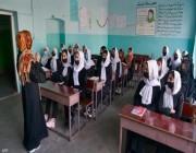 بعد ساعات من إعادة فتحها.. طالبان تُغلق المدارس الثانوية للبنات