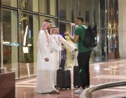 بعثة الأخضر تغادر الإمارات (صور)