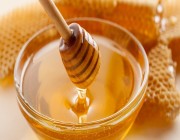 «أصلي ولا مغشوش».. 4 طرق سهلة لاختبار العسل في المنزل