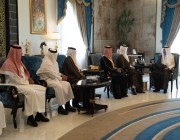 أمير منطقة مكة المكرمة يستقبل مدير عام فرع وزارة الموارد البشرية بالمنطقة