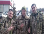 دفاعًا عن بلادهم.. رياضيون أوكرانيون يحملون السلاح