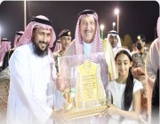 سمو أمير منطقة جازان يُكرم الفائزة بجائزة مكتب التربية العربي لدول الخليج