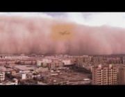 مشهد مخيف لعاصفة رملية تضرب مناطق في تشيلي