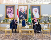 ولي العهد والرئيس المصري يبحثان العلاقات الثنائية وتطورات الأوضاع الإقليمية والدولية