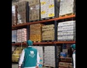 “التجارة” تضبط أكثر من 2 طن مواد غذائية ولحوم منتهية الصلاحية في مكة (فيديو)