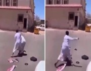 شرطة عسير تستدعي 3 مواطنين إثر فيديو المشاجرة المتداول أمام إحدى المدارس في خميس مشيط