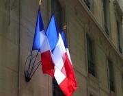 الفرنسيون يقترعون في الدورة الأولى من الانتخابات الرئاسية