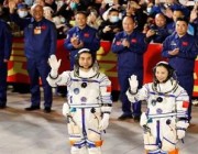 عودة ثلاثة رواد صينيين بعد أطول مهمة مأهولة في الفضاء