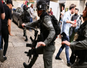 عودة التوتر لساحات الأقصى.. وإسرائيل تعتقل 9 في القدس