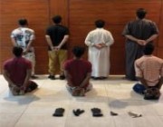 الإطاحة بـ 7 أشخاص لانتحالهم صفة غير صحيحة وتنفيذ حوادث سلب في الرياض