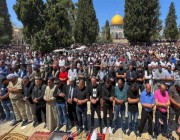 50 ألفا يؤدون صلاة الجمعة الثانية في المسجد الأقصى رغم اعتداءات الاحتلال