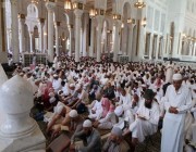 جموع المصلين يؤدون أول صلاة جمعة في شهر رمضان المبارك بالمسجد النبوي