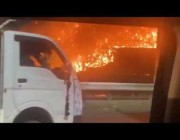 حريق ضخم في نيودلهي بعد اشتعال النيران في مكب للنفايات
