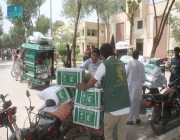 سلمان للإغاثة يوزع السلال الغذائية الرمضانية على 13 ألف مستفيد في إقليم البنجاب الباكستاني