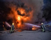 “مدني حائل” يباشر حريقًا في محال لبيع الإطارات والزينة بالمنطقة الصناعية (صور)