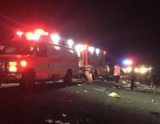 وفاة شخصين وإصابة 14 راكباً نتيجة تصادم بين حافلة وشاحنة في طريق الهجرة ​بالمدينة المنورة