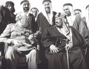فيديو تاريخي.. لقاء الملك عبد العزيز برئيس الوزراء البريطاني تشرشل في الفيوم بمصر قبل 77 عاماً