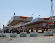 إغلاق 3 محطات وقود وضبط مستودع مخالف في مكة المكرمة (صور)