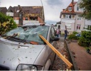 40 جريحا إصابات عشرة منهم بالغة جراء إعصار في غرب ألمانيا