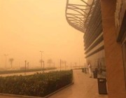 الغبار يعلّق رحلات الطيران من مطار نجران