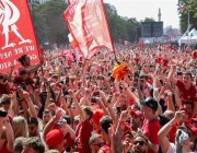 باريس تكتسي بـ”الأحمر” قبل نهائي دوري أبطال أوروبا.. وهتافات خاصة لمحمد صلاح (فيديو وصور)