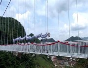 رسمياً.. فيتنام تفتح أطول جسر زجاجي في العالم أمام الزوار