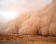“المسند”: كتلة الغبار الجاثمة فوق القصيم تتزحزح صوب الرياض